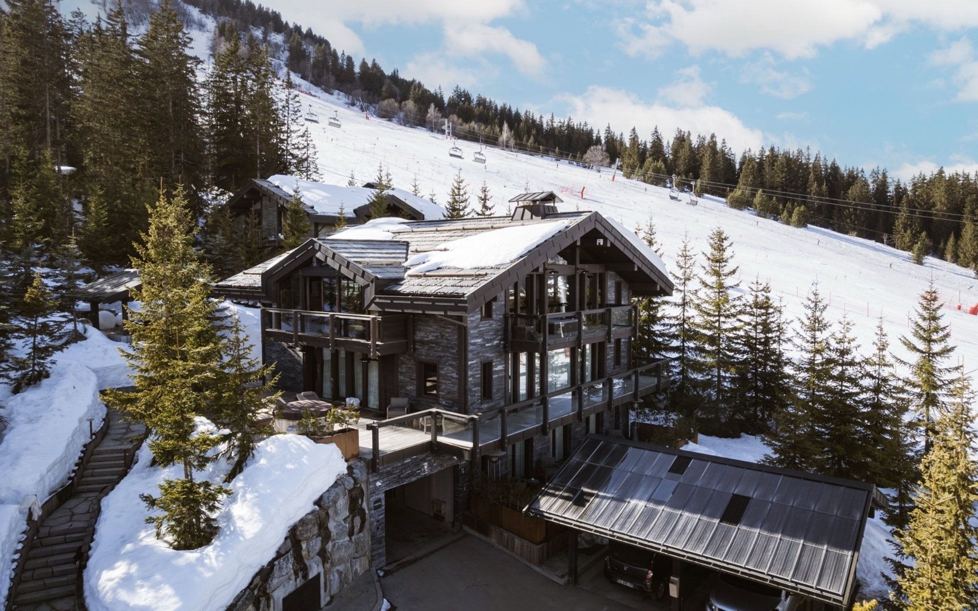 Modern Chalet on the Slopes with Ski-In and Ski-Out Access