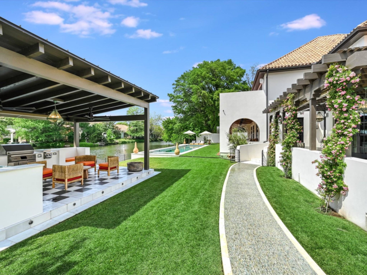Lake Austin Estate Waterfront Lawn and Outdoor Lounge